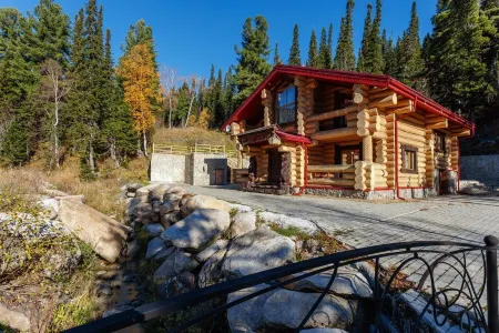 Jeti Hotel Отели в г. Шерегеш