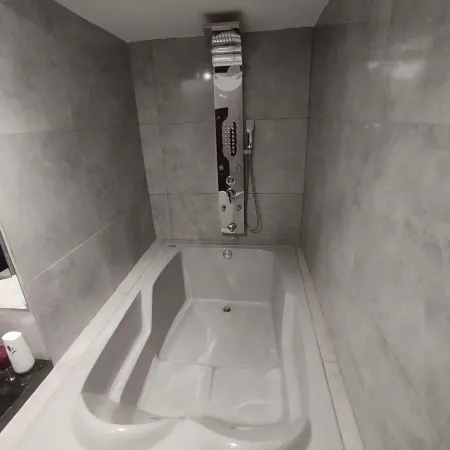 Manantial Hostal No.004