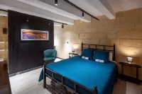 Birgu Boutique Stay | Private Hot Tub & Cinema