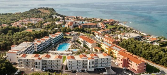 Robolla Beach Aparthotel Hotels in Thinali
