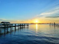 Gorgeous Riverfront Fishing Cottage in Sebastian, FL - Ask about 2025 Specials
