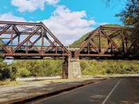 Relaxing Rustic Oasis - 6 Min Walk to Downtown! Cyclist Welcomed & Pet Friendly! Hotels in Cumberland