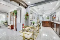 11 Mi to Nola: Westwego Home w/ Sunroom!