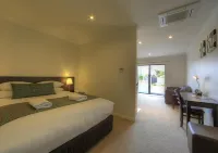 Red Earth Motel Hotels in Broken Hill