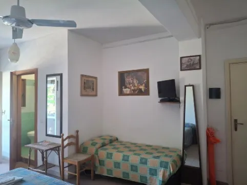 Marina, Seaside Area, 5 Min.Walk Beach, 15 Min. Trainstation, wi fi. Parking.