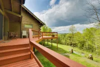 Peaceful Bedford Escape: Deck & Stunning Views! - Alojamientos