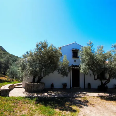 Cottage in Antequera with Pool near El Torcal