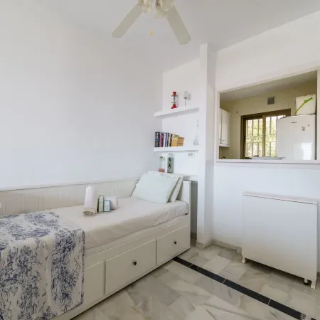 Peaceful Retreat near the Beach