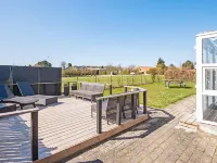 Luxury Retreat in Pot Strandby - 4-Star