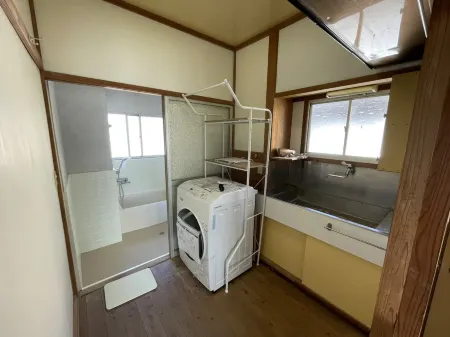 Old folk house inn Tabiminato Отели рядом с достопримечательностью «Sakatsura Isozaki Shrine»