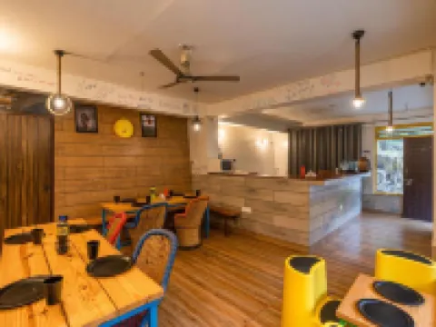 The Hosteller Mussoorie by the Streamside, Kempty