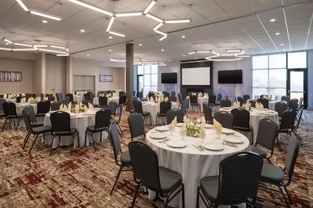 Hilton Garden Inn Visalia