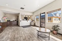 Super 8 by Wyndham Ontario