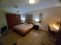 LA SUNSET Hotels in Labadi