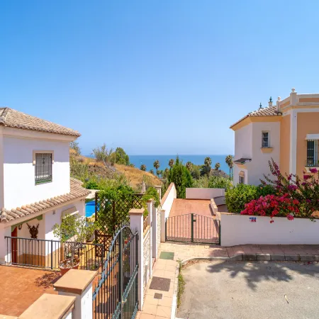 Villa in Tamango Hill near Playa Güilche