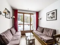 Apartment in Hautes-Alpes with Ski-In Access - 2-Star