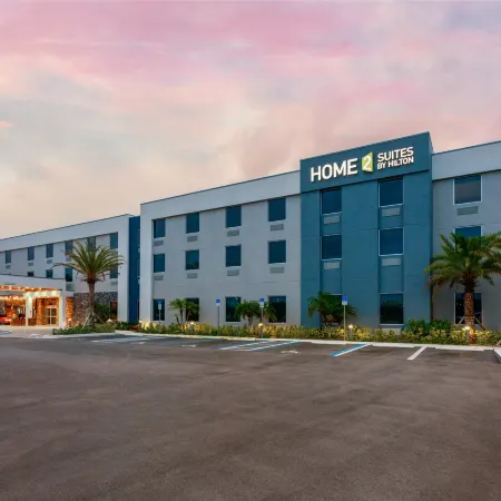 Home2 Suites by Hilton Vero Beach I-95