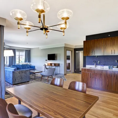 Four Points by Sheraton St. Catharines Niagara Suites