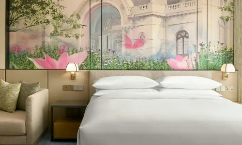 Sheraton Saigon Grand Opera Hotel