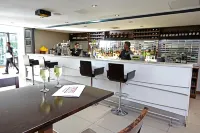 Holiday Inn BRISTOL CITY CENTRE by IHG - Bars