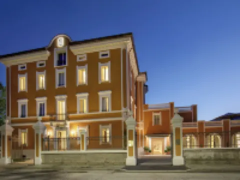 วิลลา มิเลียนี โรงแรมในFabriano