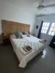 Palm Beach VacaySuites - Garden Suite - Poolside - アパートメント
