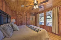 Waterfront Deck Home on Ouachita River! - Wifi