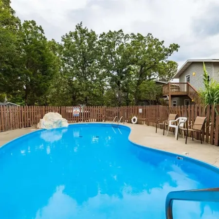 Tranquil Woods Retreat Branson