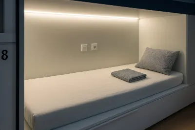 Coworking Balance Hotels near Font de la Plaça de l'Ajuntament