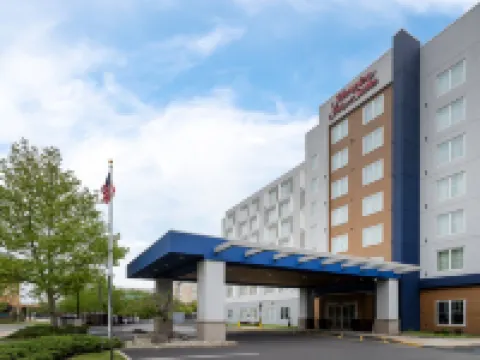 แฮมป์ตันอินน์แอนด์สวีทส์ สนามบินนิวอาร์ก อลิซาเบธ โรงแรมในเอลิซาเบท