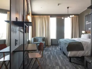 Quality Hotel The Box