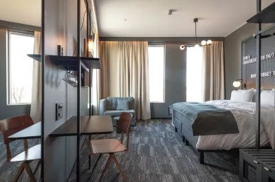 Quality Hotel The Box Hotel a 