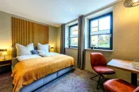 Pension Domquartier Naumburg Hotels near Kirche Burgwerben