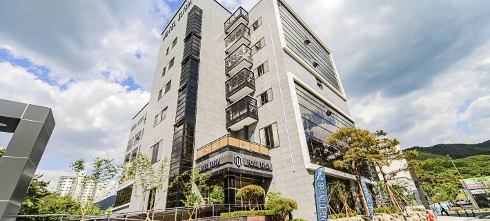 Hotel Elysia Отели в г. Теагу