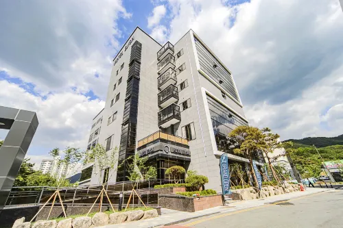 Hotel Elysia - parking