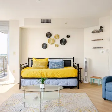 Downtown Silver Spring Walkable Metro Skyline Balcony Corner Suite Luxe Pad