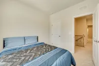 Room to Work + Relax! Spacious Unit Near Charlotte - 3 estrellas