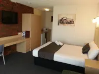 Big Valley Lakeside Paradise Motor Inn Hotels in Shepparton