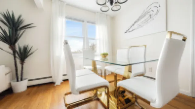 บ้านหรู NYC พร้อมจอดรถฟรีสำหรับ 12 คน โรงแรมในไวต์เพลนส์