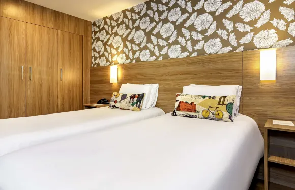 城際酒店庫裏蒂巴七號大道店