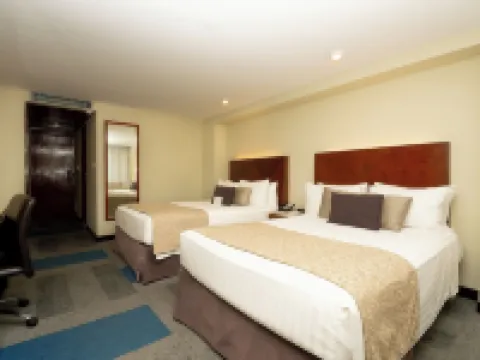 Emporio Reforma Hotels near Revolution Monument