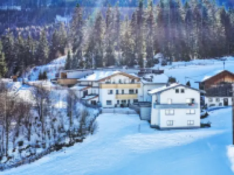 Tschirgant Hotels in Gemeinde Wenns