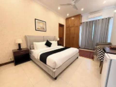 Rhodium Elite Hotel