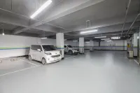 SKY HOTEL - Parkering
