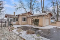 Amazing Lakefront Retreat on Long Lake! 2 Bedroom Home by RedAwning