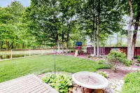 'Heart Pond Resort' Home in Carmel-Westfield Area - Wifi