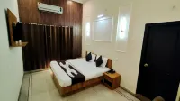 Hotel Laxmi Palace Near Isbt Dehradun