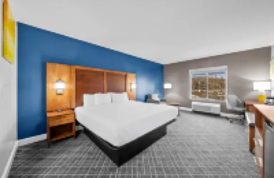 Comfort Inn & Suites Plainville-Foxboro