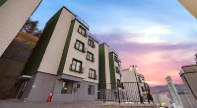 加平希爾泳池別墅酒店