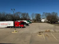 Greenlight Inn & Suites St James - parking